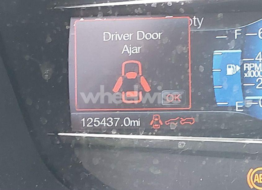 Photo 15 of 2017 Ford Explorer XLT (VIN 1FM5K7D89HGE21643)