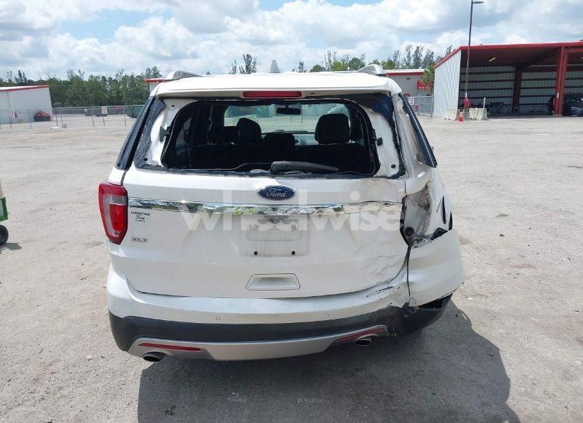 Photo 16 of 2017 Ford Explorer XLT (VIN 1FM5K7D89HGE21643)