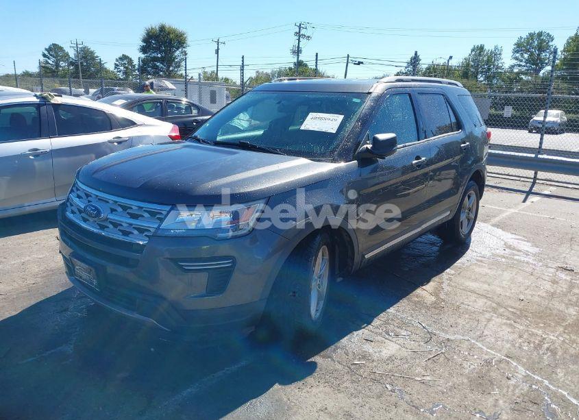 Photo 2 of 2018 Ford Explorer XLT (VIN 1FM5K7D89JGC62967)