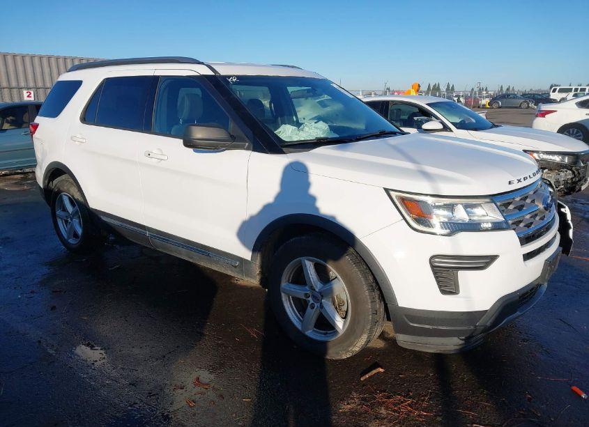 2018 Ford Explorer XLT (VIN 1FM5K7D89JGC94365) main photo