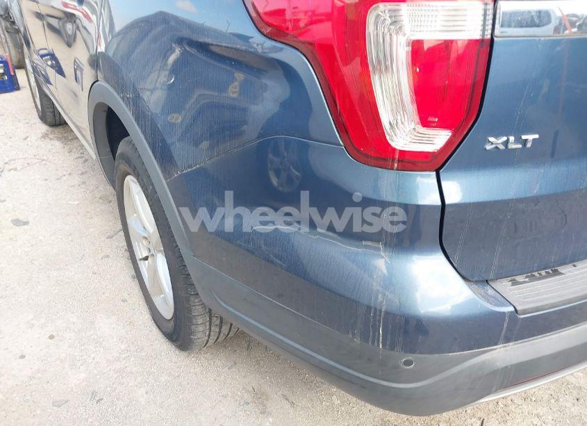 Photo 18 of 2019 Ford Explorer XLT (VIN 1FM5K7D89KGA37529)