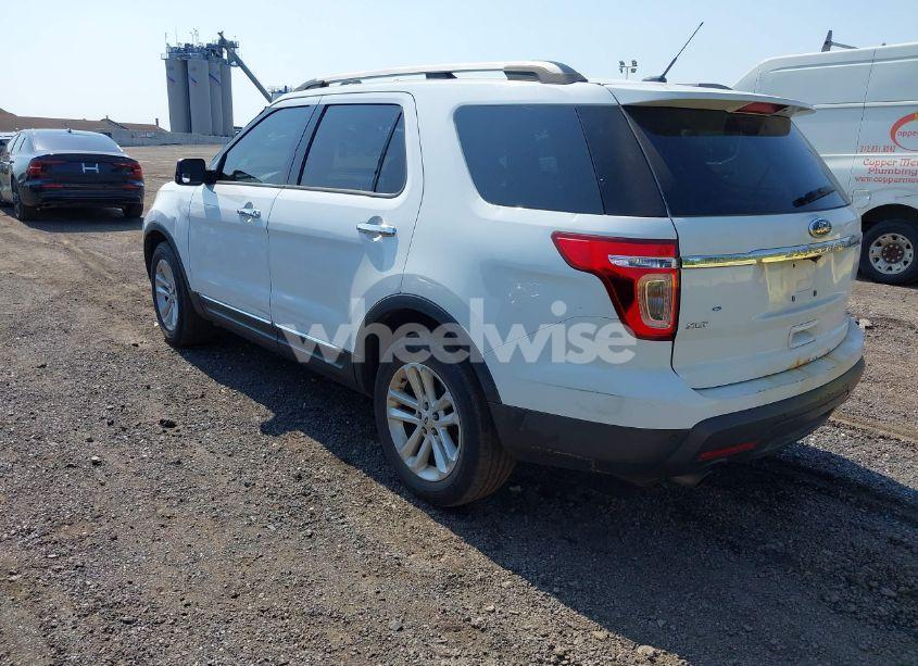 Photo 3 of 2013 Ford Explorer XLT (VIN 1FM5K7D8XDGB55639)