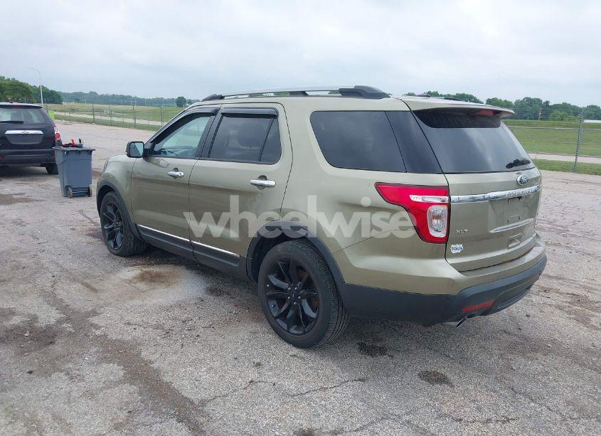 Photo 3 of 2013 Ford Explorer XLT (VIN 1FM5K7D8XDGB56757)
