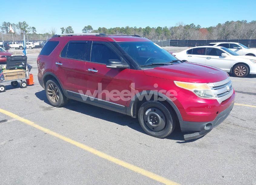 2013 Ford Explorer XLT (VIN 1FM5K7D8XDGC77353) main photo