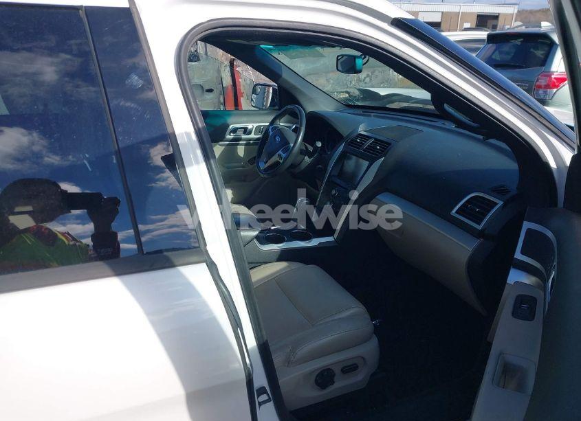 Photo 5 of 2013 Ford Explorer XLT (VIN 1FM5K7D8XDGC79698)