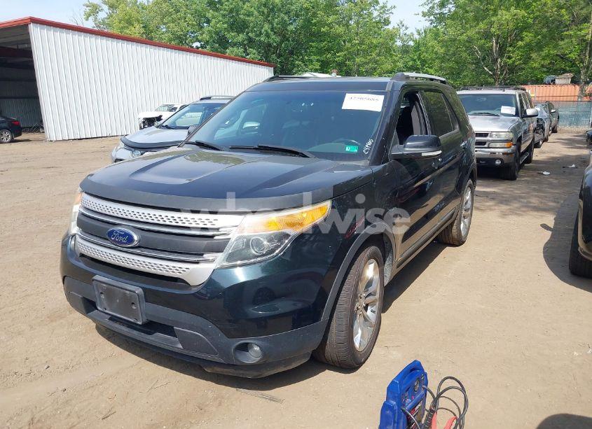 Photo 2 of 2014 Ford Explorer XLT (VIN 1FM5K7D8XEGA16211)