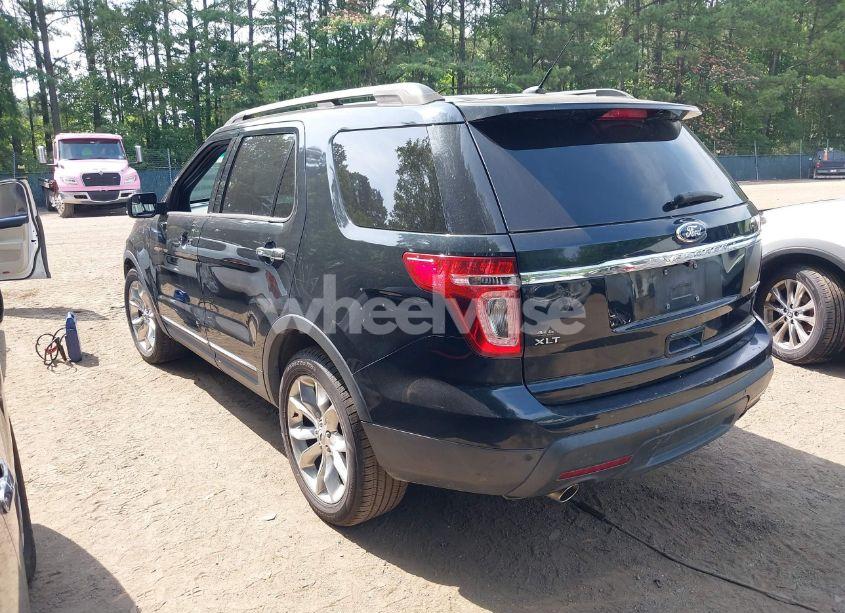 Photo 3 of 2014 Ford Explorer XLT (VIN 1FM5K7D8XEGA16211)