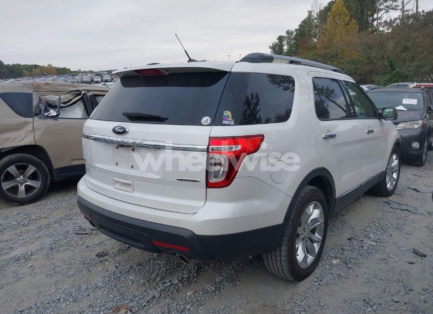 Photo 4 of 2014 Ford Explorer XLT (VIN 1FM5K7D8XEGA36930)