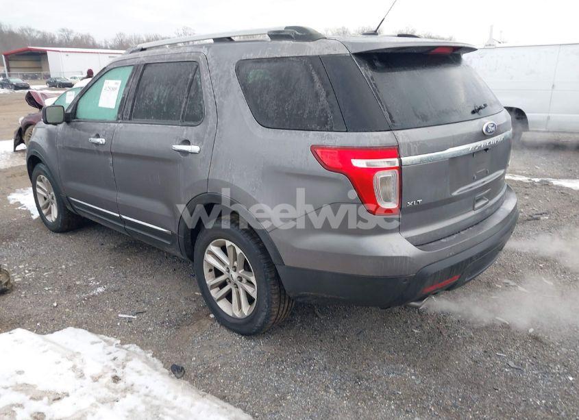 Photo 3 of 2014 Ford Explorer XLT (VIN 1FM5K7D8XEGA41903)