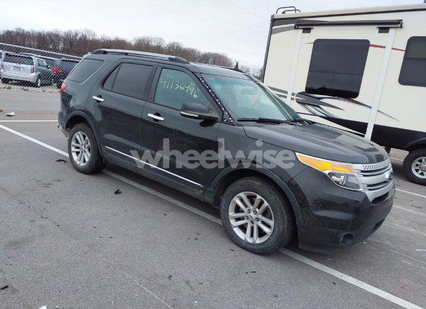 2015 Ford Explorer XLT (VIN 1FM5K7D8XFGA95350) main photo