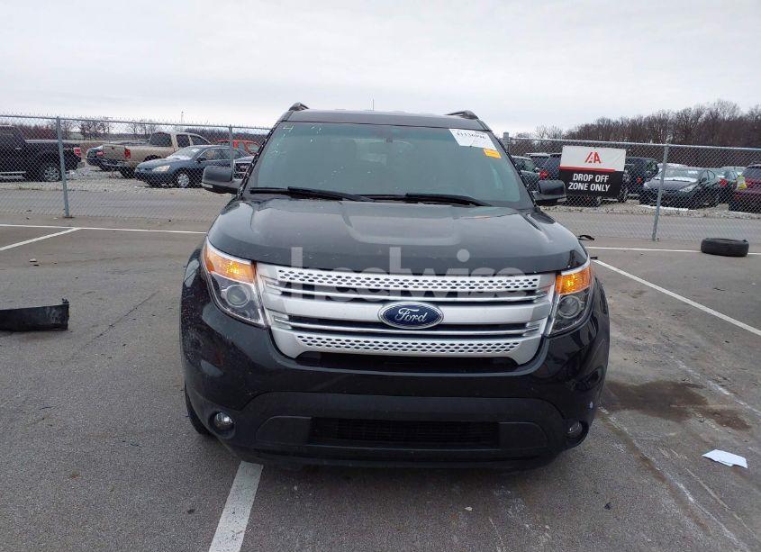 Photo 13 of 2015 Ford Explorer XLT (VIN 1FM5K7D8XFGA95350)