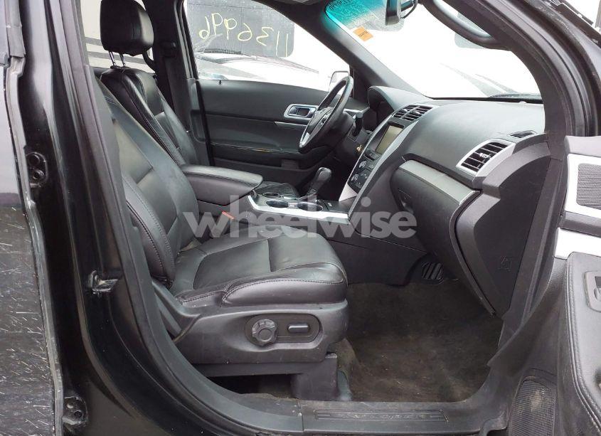 Photo 5 of 2015 Ford Explorer XLT (VIN 1FM5K7D8XFGA95350)