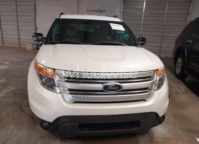 Photo 12 of 2015 Ford Explorer XLT (VIN 1FM5K7D8XFGB24586)