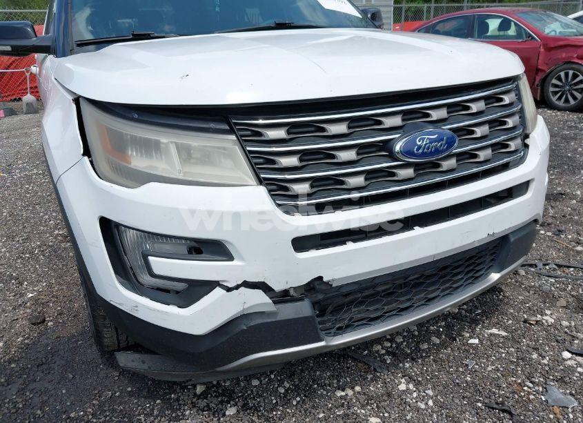 Photo 6 of 2016 Ford Explorer XLT (VIN 1FM5K7D8XGGB15369)