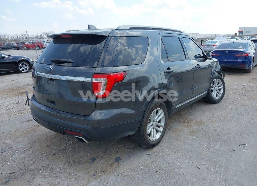 Photo 4 of 2016 Ford Explorer XLT (VIN 1FM5K7D8XGGC21983)