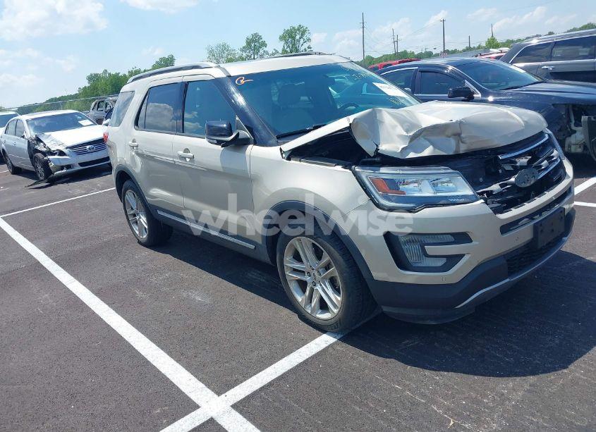 2017 Ford Explorer XLT (VIN 1FM5K7D8XHGA01583) main photo