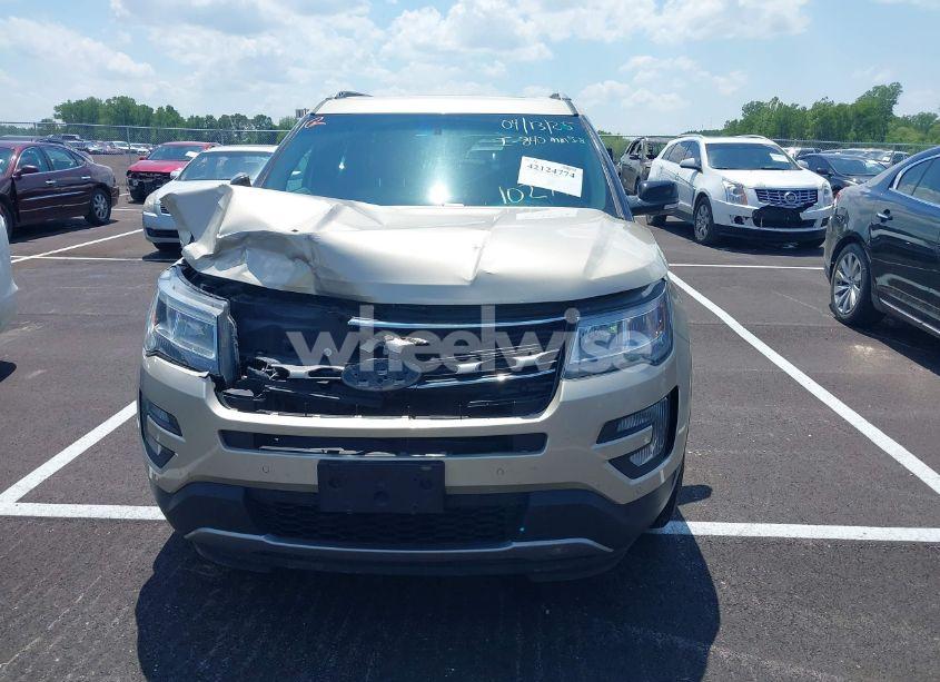 Photo 12 of 2017 Ford Explorer XLT (VIN 1FM5K7D8XHGA01583)