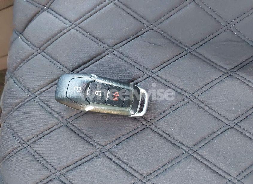 Photo 11 of 2017 Ford Explorer XLT (VIN 1FM5K7D8XHGA67177)