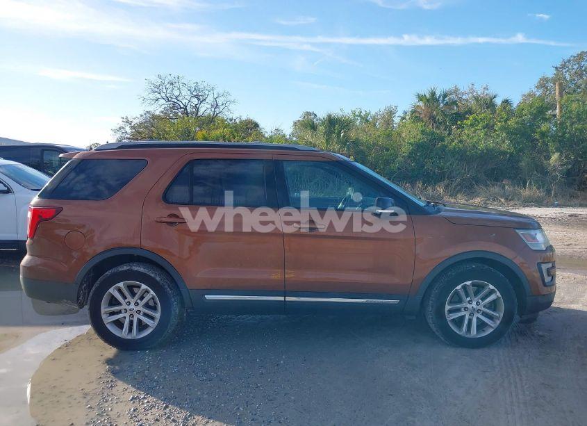 Photo 13 of 2017 Ford Explorer XLT (VIN 1FM5K7D8XHGA67177)