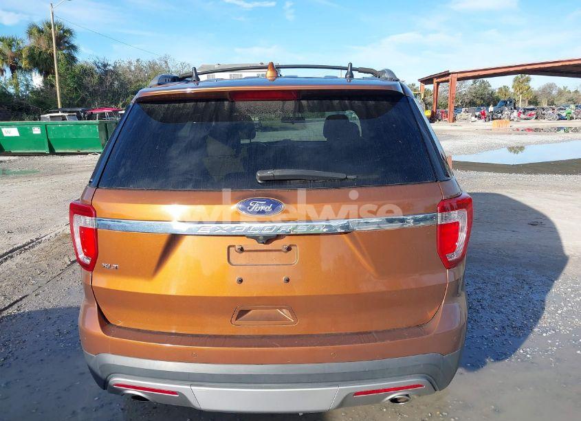 Photo 16 of 2017 Ford Explorer XLT (VIN 1FM5K7D8XHGA67177)
