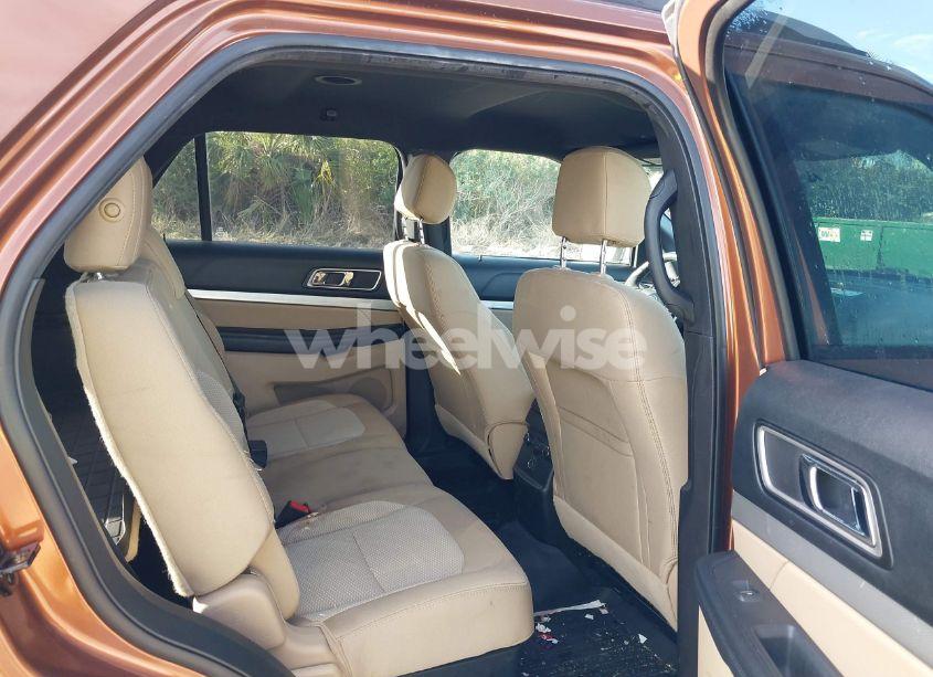 Photo 8 of 2017 Ford Explorer XLT (VIN 1FM5K7D8XHGA67177)