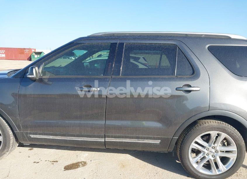 Photo 14 of 2017 Ford Explorer XLT (VIN 1FM5K7D8XHGC54063)