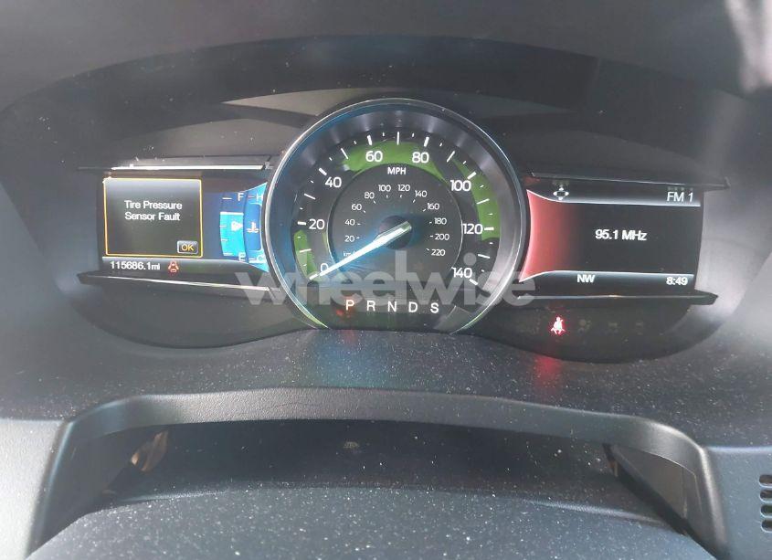 Photo 7 of 2017 Ford Explorer XLT (VIN 1FM5K7D8XHGC54063)