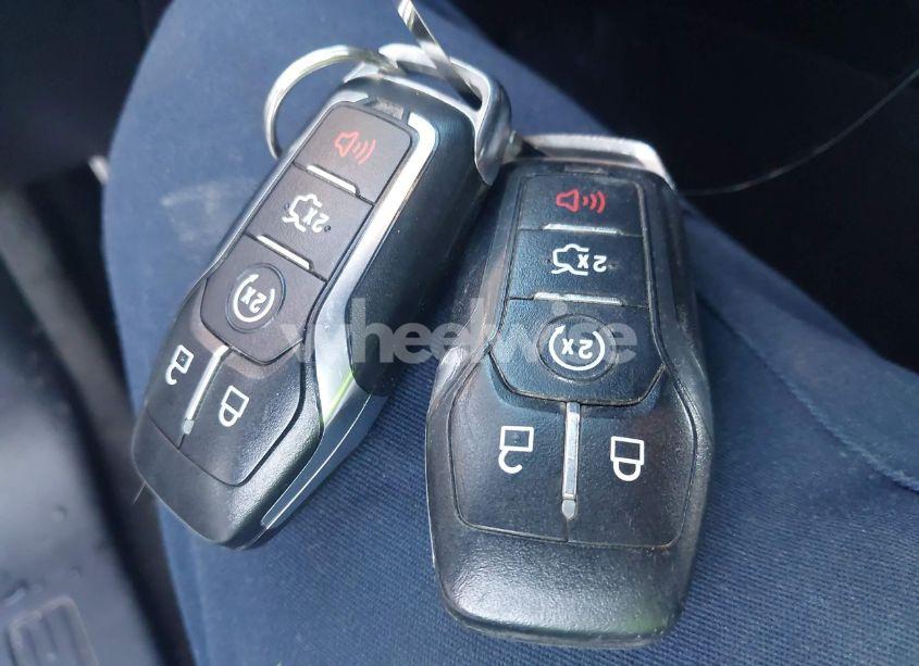 Photo 11 of 2017 Ford Explorer XLT (VIN 1FM5K7D8XHGE33610)