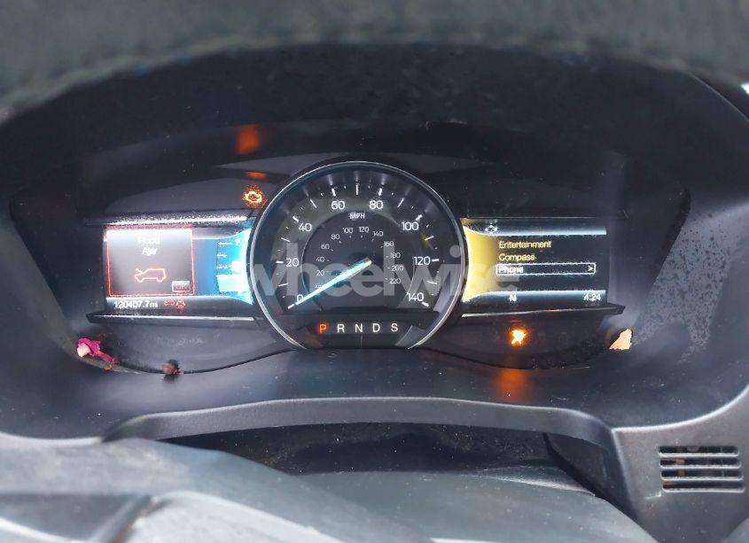 Photo 7 of 2018 Ford Explorer XLT (VIN 1FM5K7D8XJGA19202)