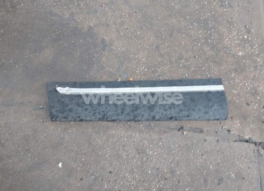 Photo 12 of 2018 Ford Explorer XLT (VIN 1FM5K7D8XJGA51731)