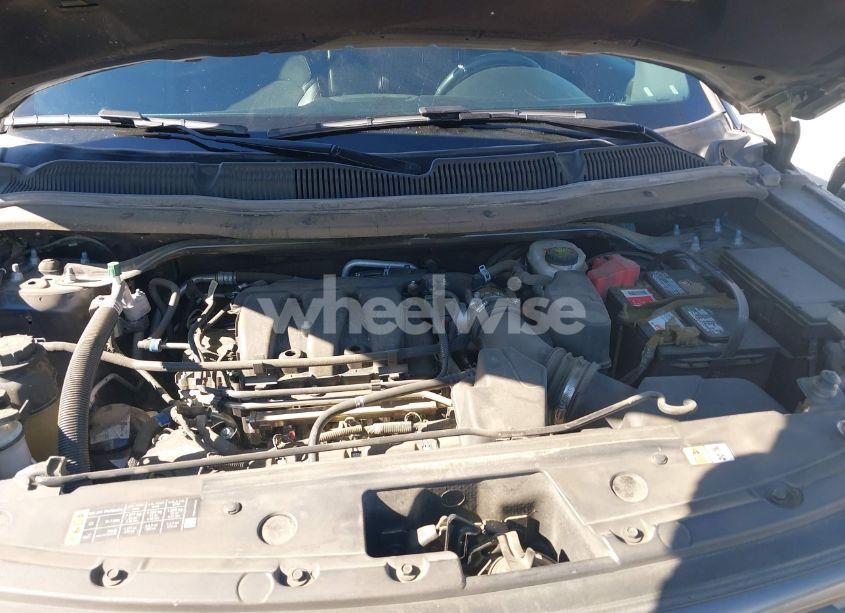 Photo 10 of 2018 Ford Explorer XLT (VIN 1FM5K7D8XJGB31661)