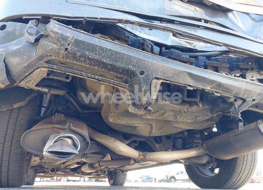 Photo 6 of 2018 Ford Explorer XLT (VIN 1FM5K7D8XJGB31661)