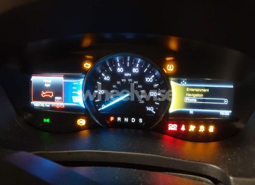 Photo 7 of 2018 Ford Explorer XLT (VIN 1FM5K7D8XJGC39083)