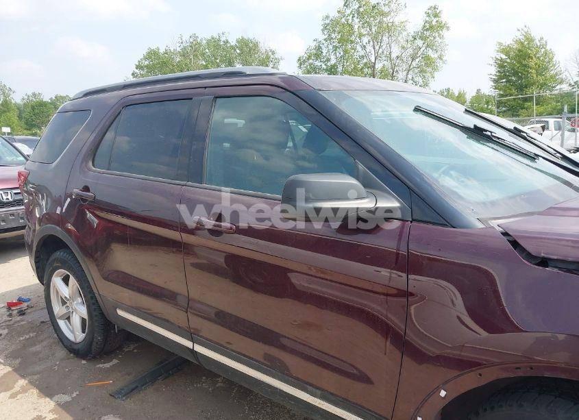 Photo 14 of 2019 Ford Explorer XLT (VIN 1FM5K7D8XKGA06001)