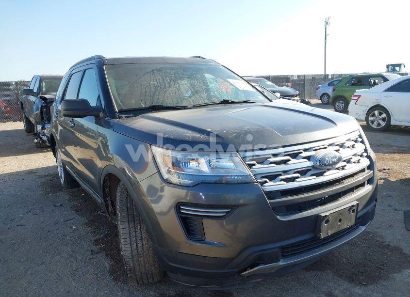2019 Ford Explorer XLT (VIN 1FM5K7D8XKGA27723) main photo