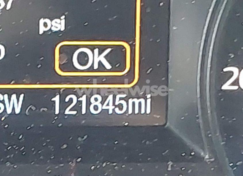 Photo 15 of 2019 Ford Explorer XLT (VIN 1FM5K7D8XKGA27723)