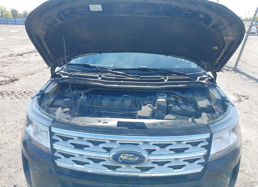 Photo 10 of 2019 Ford Explorer XLT (VIN 1FM5K7D8XKGA36955)