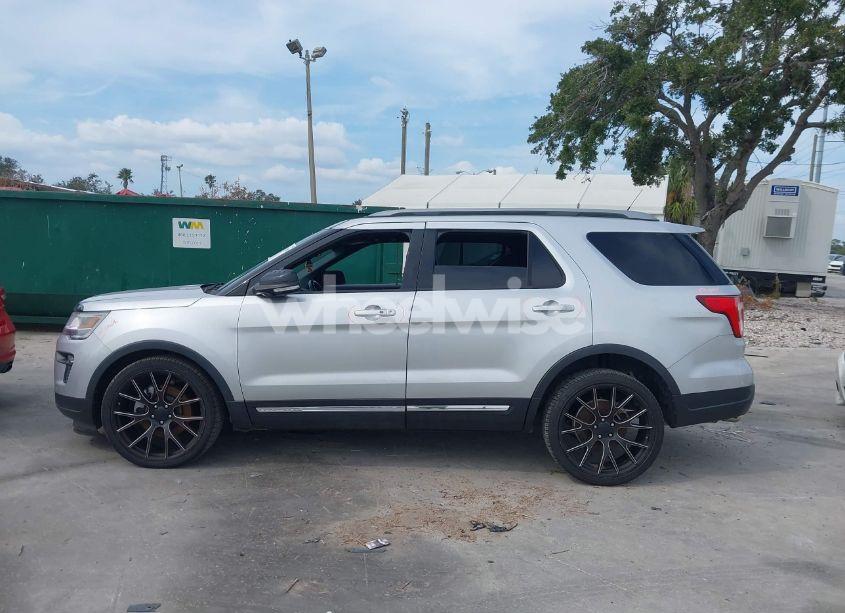 Photo 13 of 2019 Ford Explorer XLT (VIN 1FM5K7D8XKGA46028)