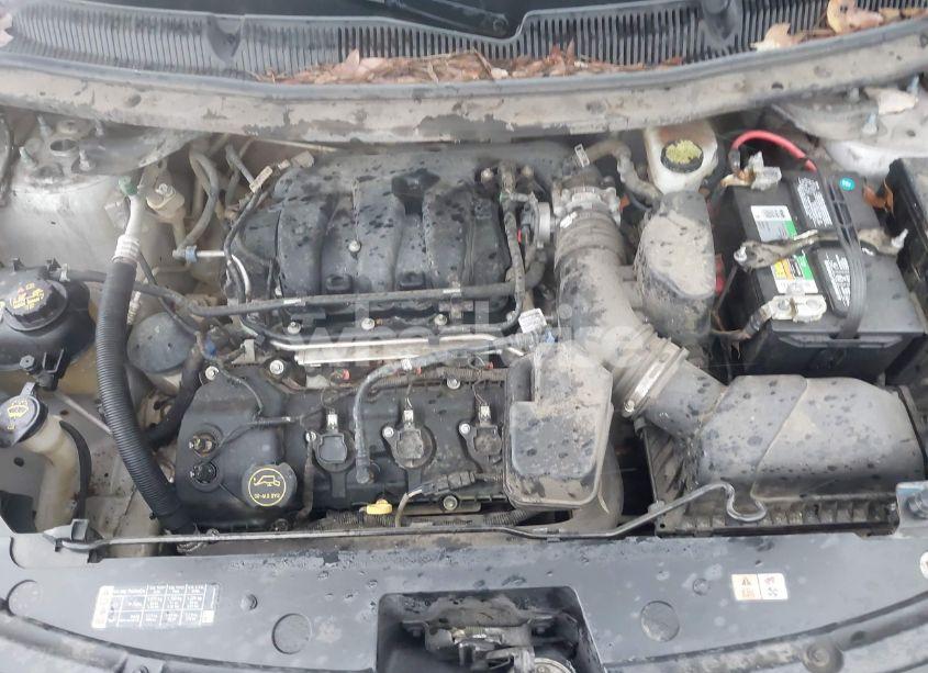 Photo 10 of 2019 Ford Explorer XLT (VIN 1FM5K7D8XKGB25733)