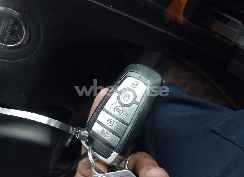 Photo 11 of 2019 Ford Explorer XLT (VIN 1FM5K7D8XKGB25733)