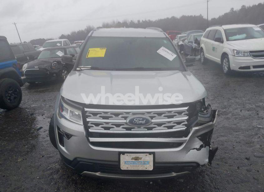 Photo 12 of 2019 Ford Explorer XLT (VIN 1FM5K7D8XKGB25733)