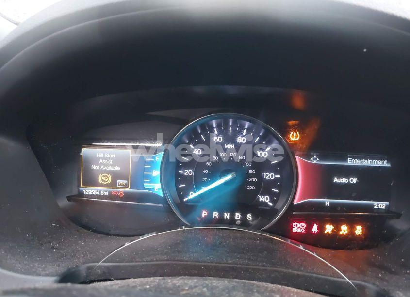 Photo 7 of 2019 Ford Explorer XLT (VIN 1FM5K7D8XKGB25733)