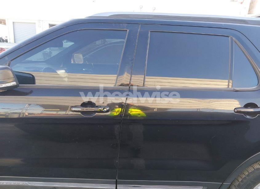 Photo 14 of 2019 Ford Explorer XLT (VIN 1FM5K7D8XKGB48185)