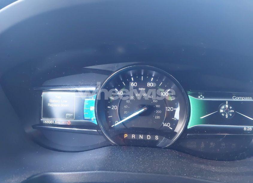 Photo 7 of 2019 Ford Explorer XLT (VIN 1FM5K7D8XKGB48185)