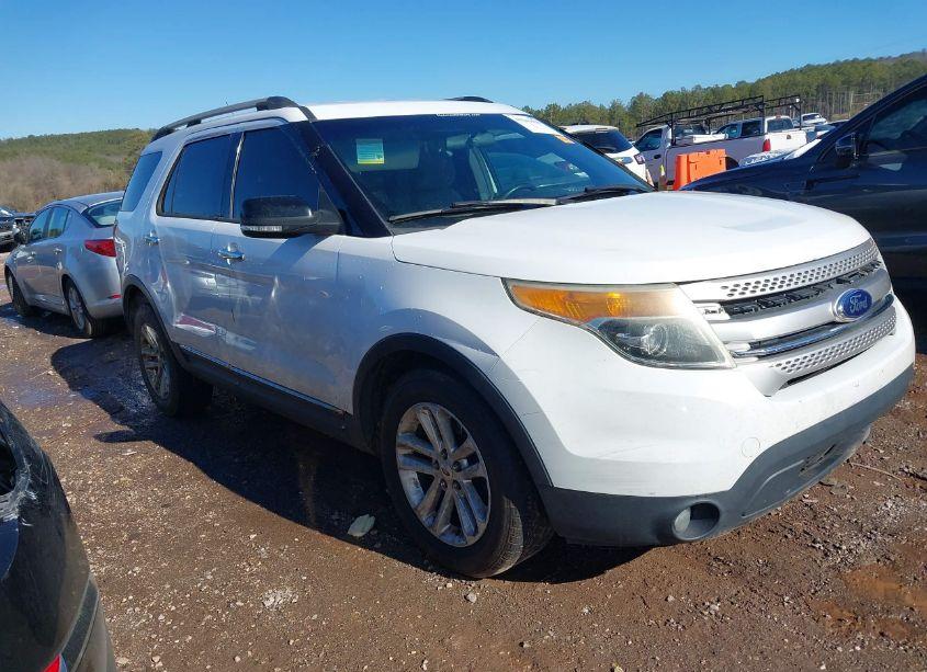 2014 Ford Explorer XLT (VIN 1FM5K7D90EGA72912) main photo