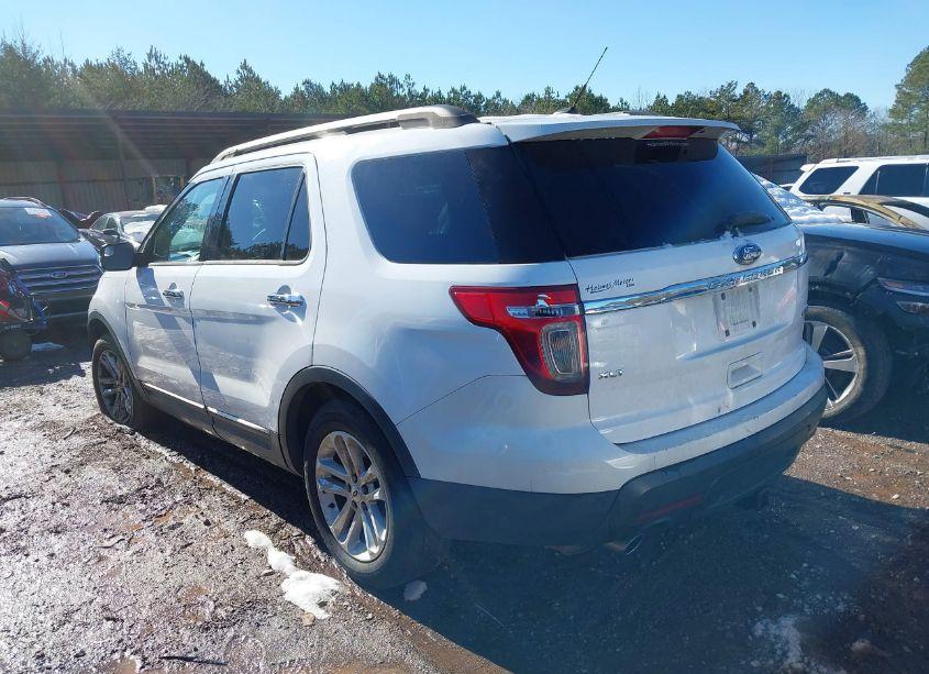 Photo 3 of 2014 Ford Explorer XLT (VIN 1FM5K7D90EGA72912)