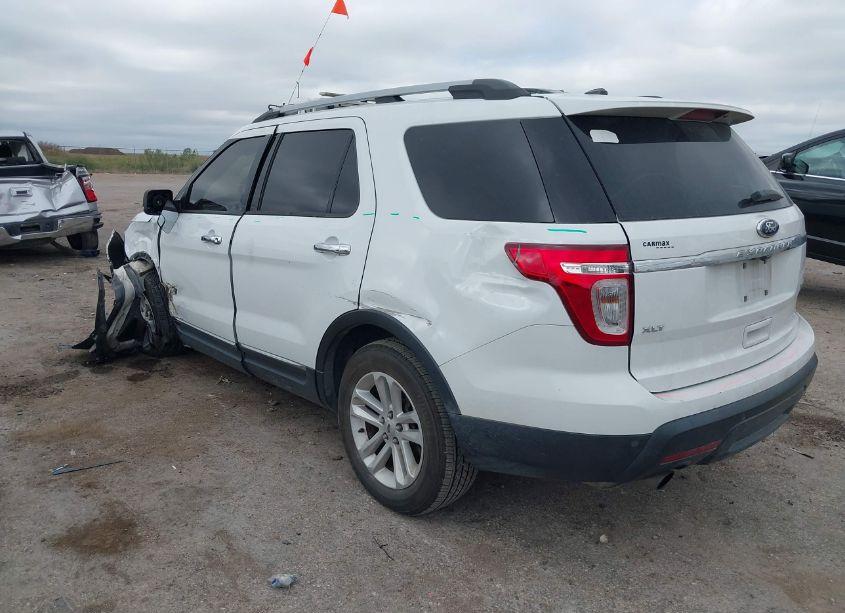 Photo 3 of 2014 Ford Explorer XLT (VIN 1FM5K7D91EGA48621)