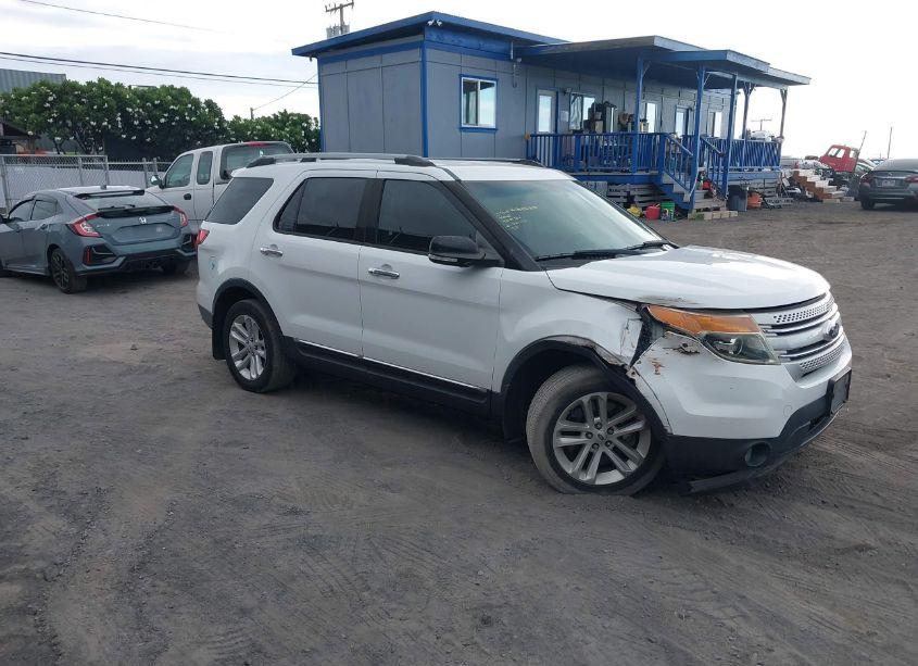 2014 Ford Explorer XLT (VIN 1FM5K7D92EGA55741) main photo