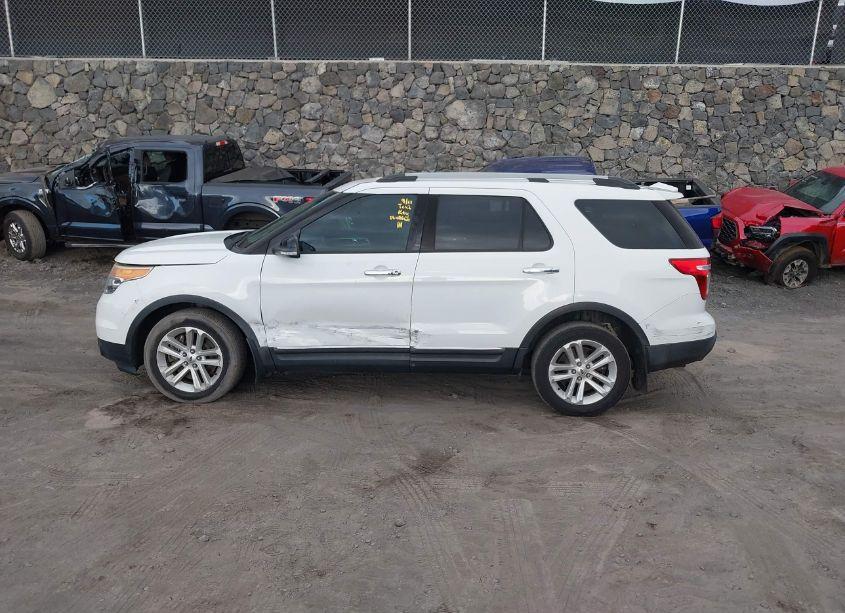 Photo 14 of 2014 Ford Explorer XLT (VIN 1FM5K7D92EGA55741)