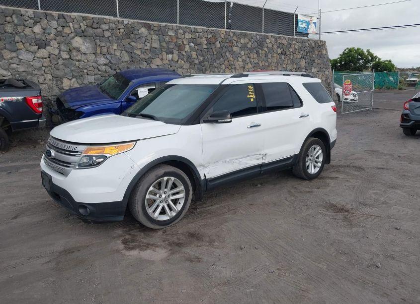 Photo 2 of 2014 Ford Explorer XLT (VIN 1FM5K7D92EGA55741)